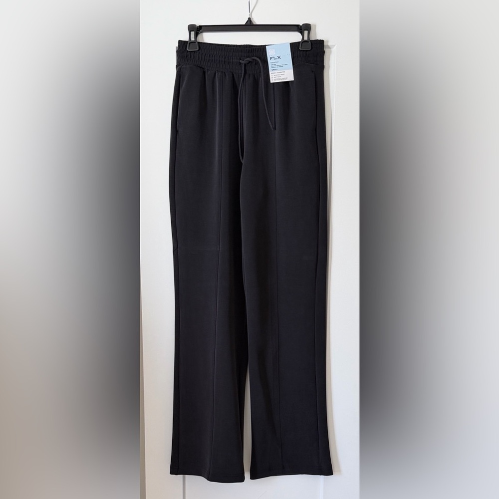 NWT FLX Solace Straight High Rise Pant, size S, Black